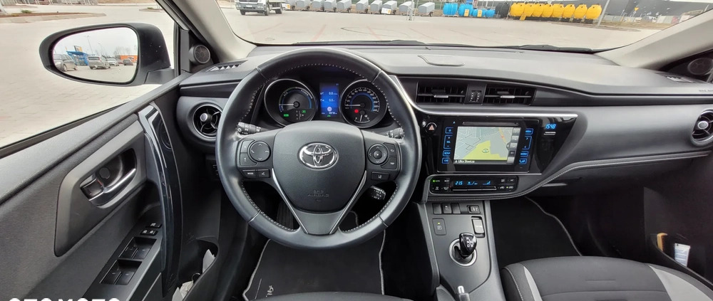 Toyota Auris cena 76900 przebieg: 49700, rok produkcji 2019 z Przecław małe 407